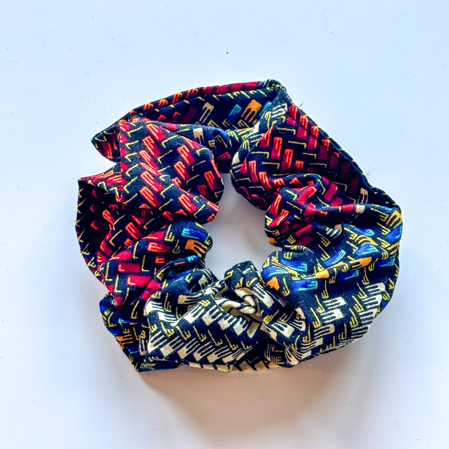 Scrunchie - Red Geo